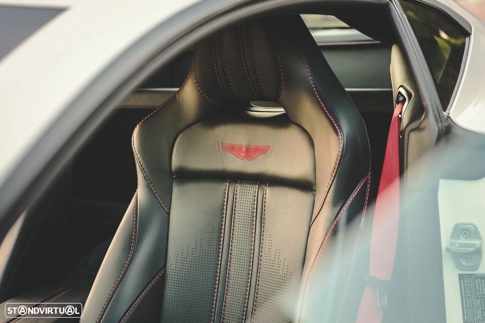 Aston Martin Vantage Coupe V8 - 22