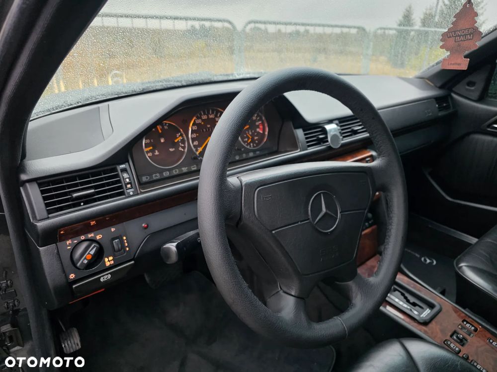Mercedes-Benz W124 (1984-1993) - 20