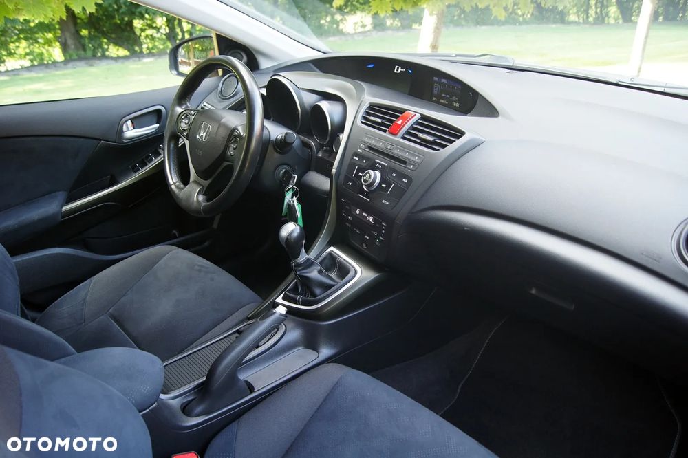 Honda Civic 1.4 Sport - 23