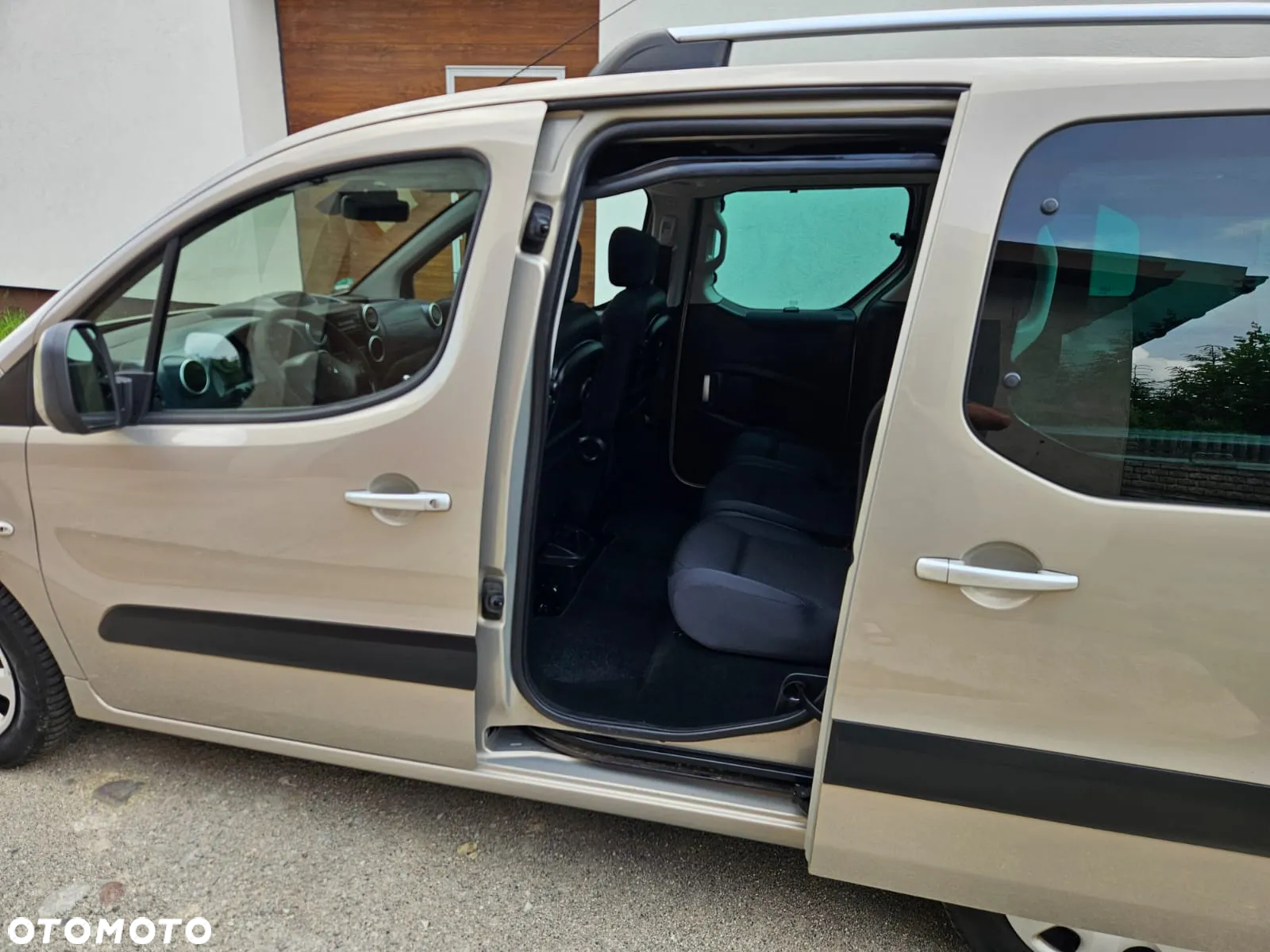 Peugeot Partner Tepee 90 Family - 10