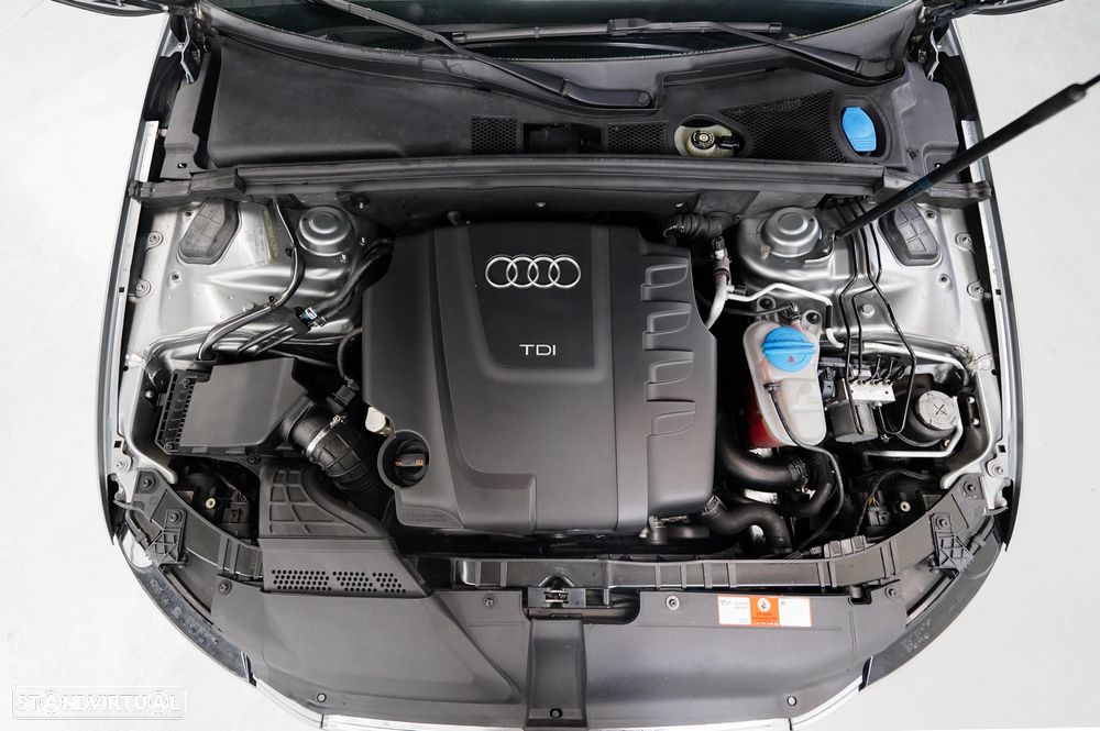 Audi A4 Avant 2.0 TDI Advance - 22
