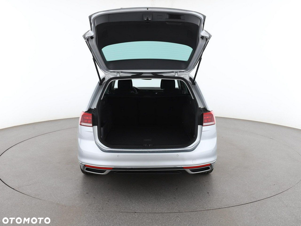 Volkswagen Passat - 20
