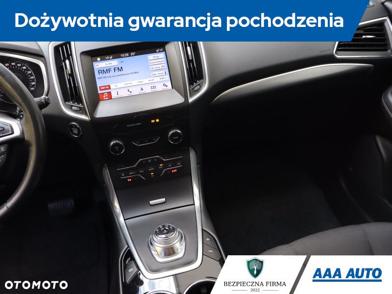 Ford S-Max - 9