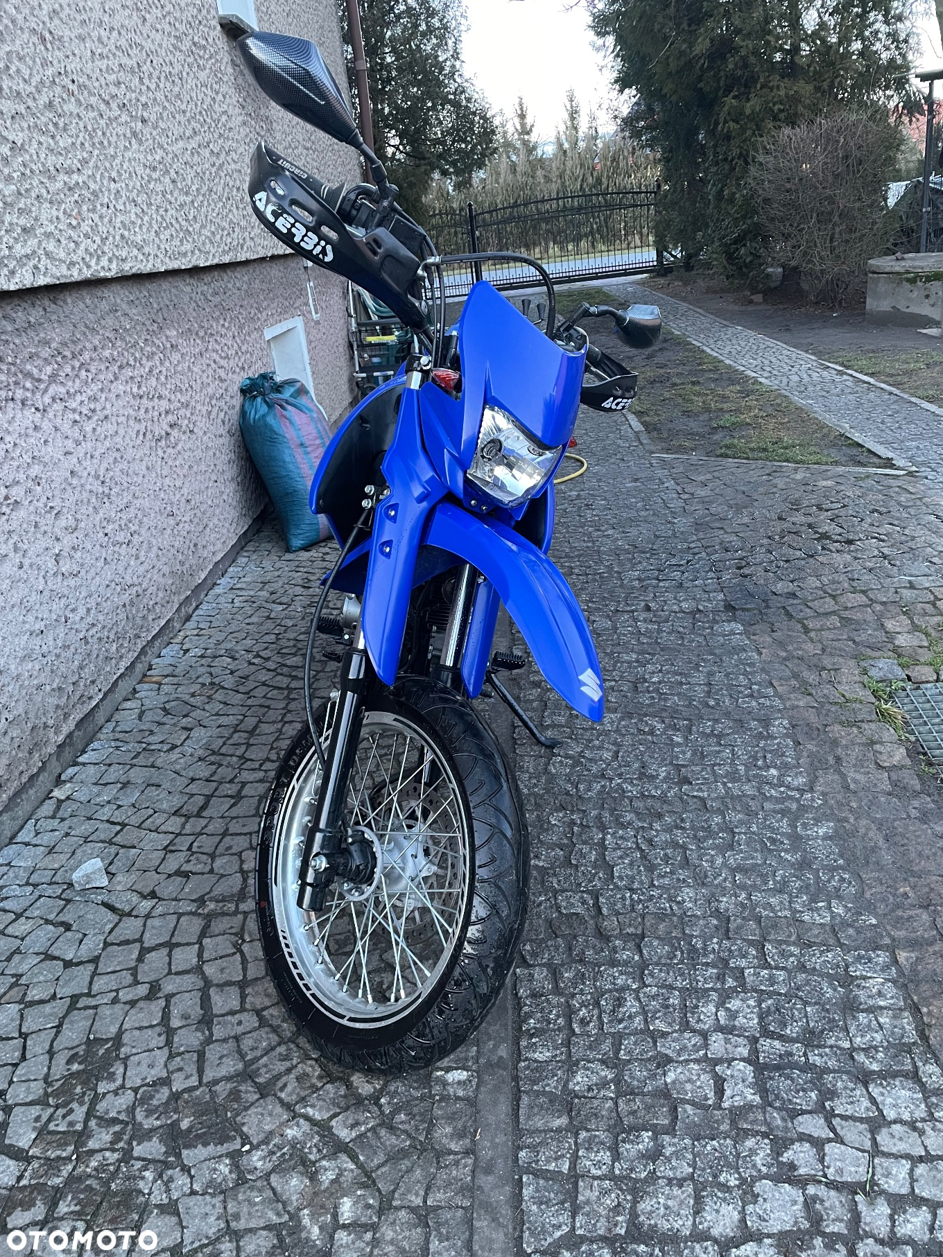 Suzuki DR