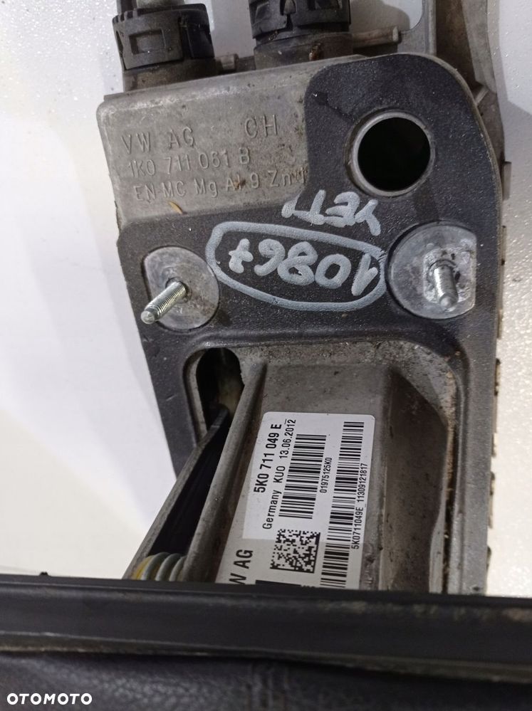 SKODA YETI WYBIERAK ZMIANY BIEGÓW 1K0711061B - 5