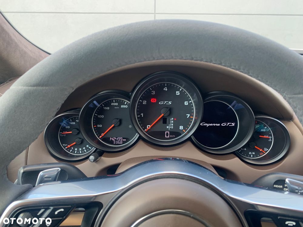 Porsche Cayenne GTS - 27