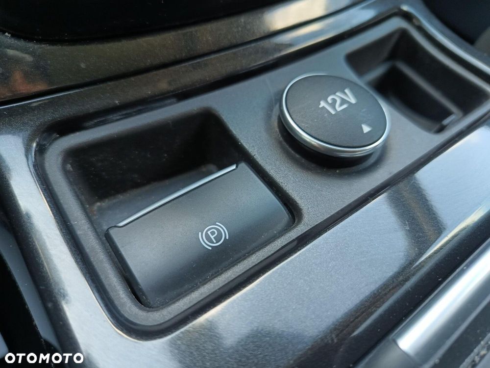 Ford Kuga 2.0 TDCi AWD Titanium - 26