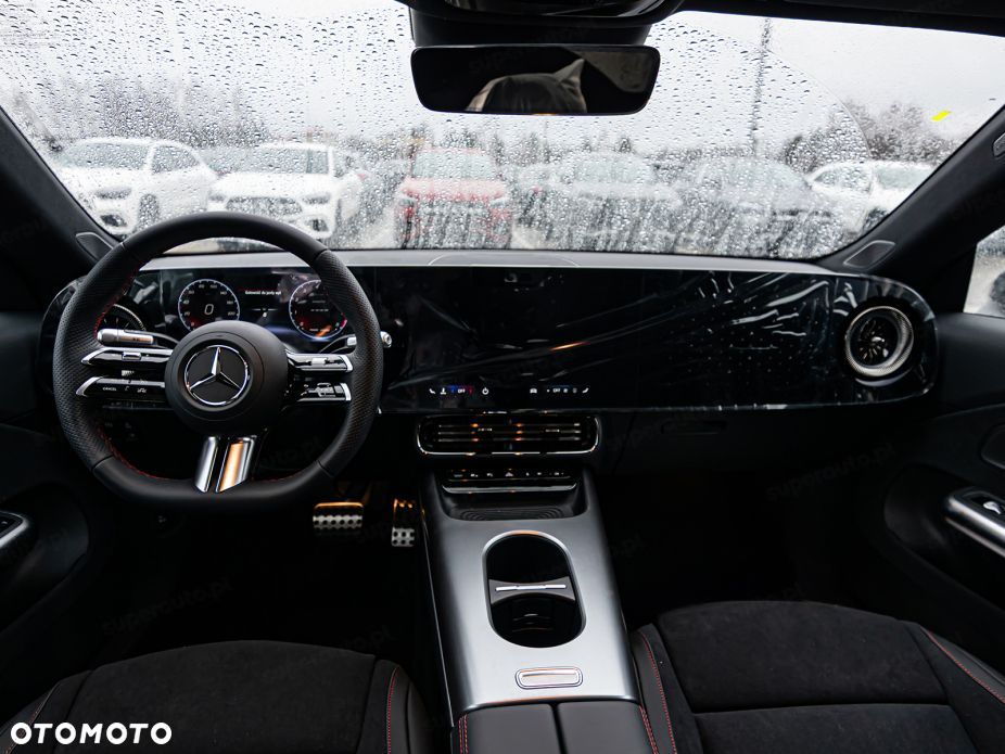 Mercedes-Benz CLA 200 mHEV 4-Matic 8G-DCT - 9