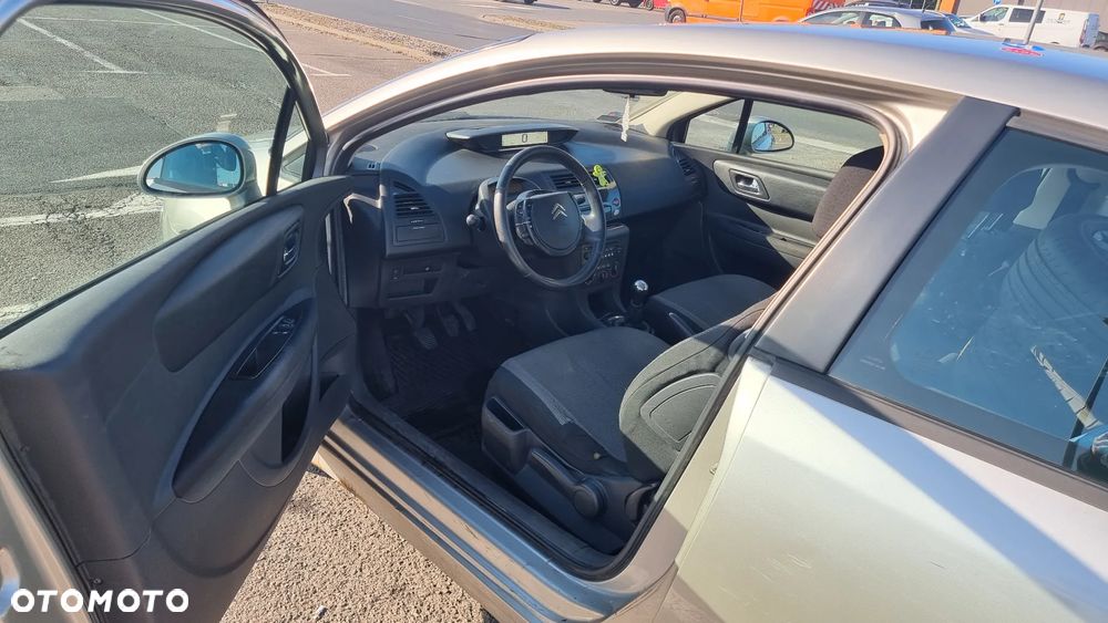 Citroën C4 1.6 HDi FAP VTR - 4