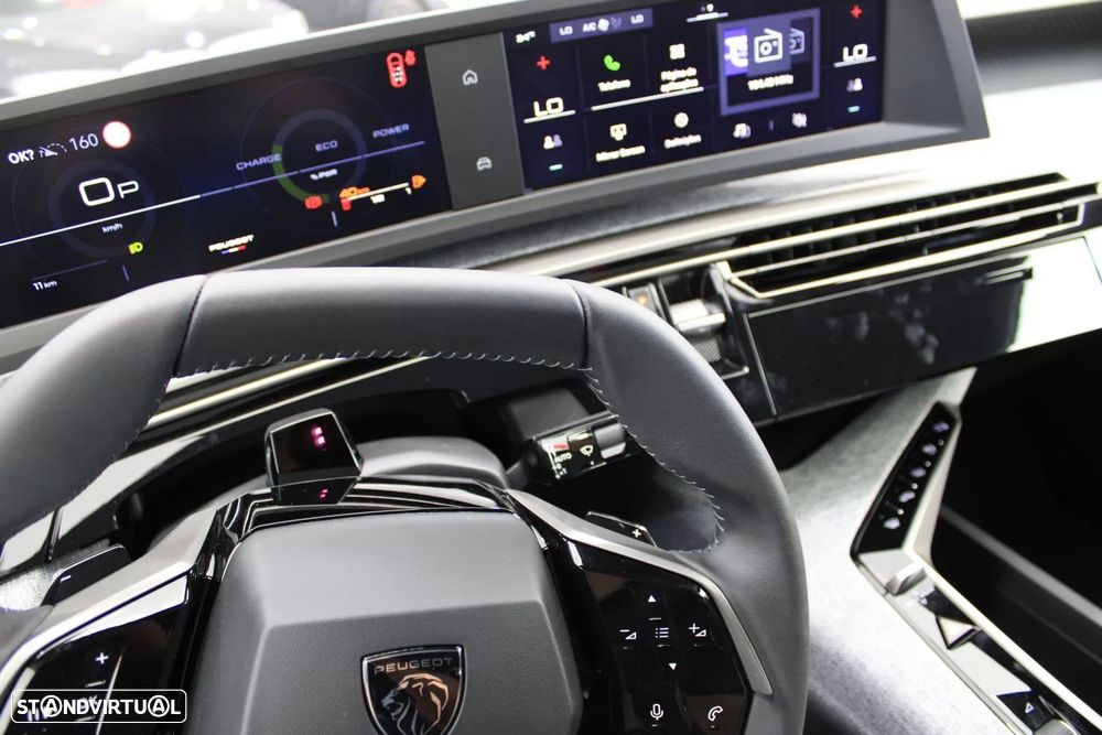 Peugeot 5008 1.2 Hybrid Allure e-DCS6 - 26