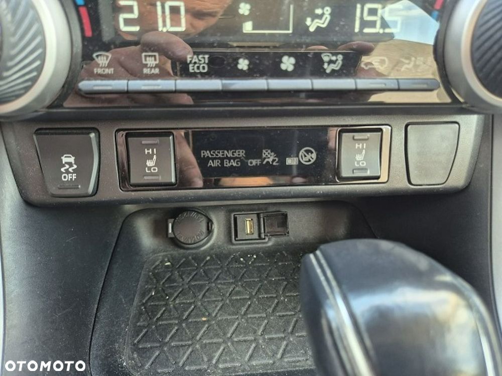Toyota RAV4 - 39