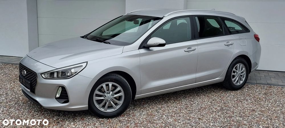 Hyundai i30 1.0 T-GDI Family - 13