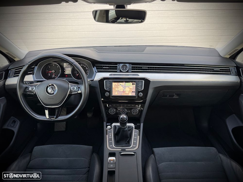 VW Passat 2.0 TDI Highline - 6