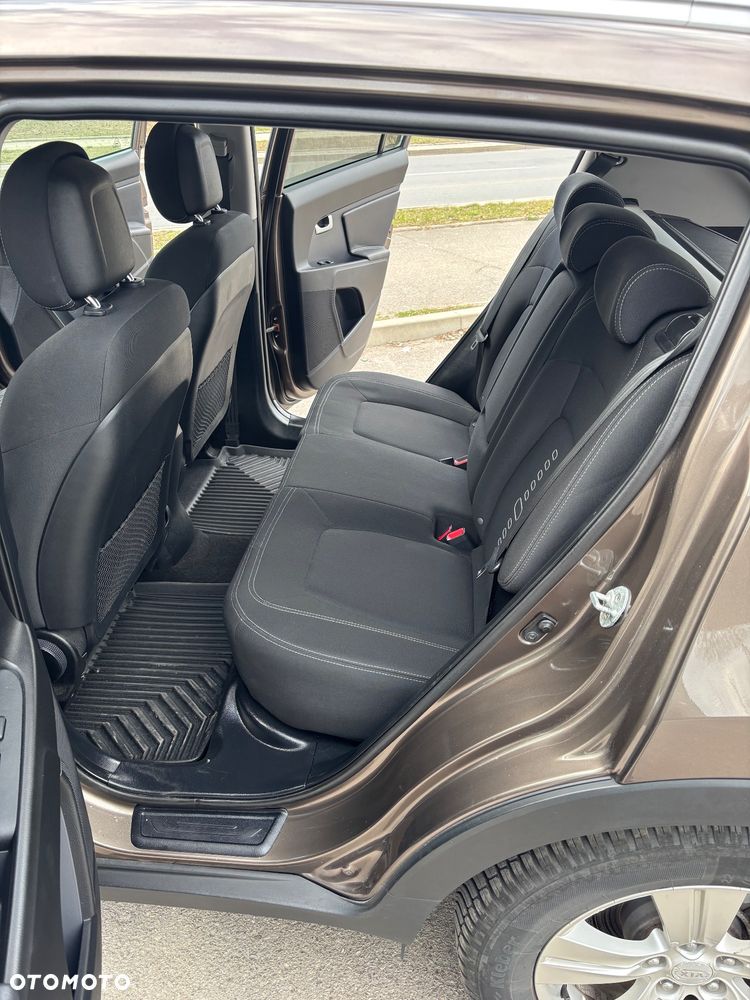 Kia Sportage 1.6 GDI L 2WD - 12