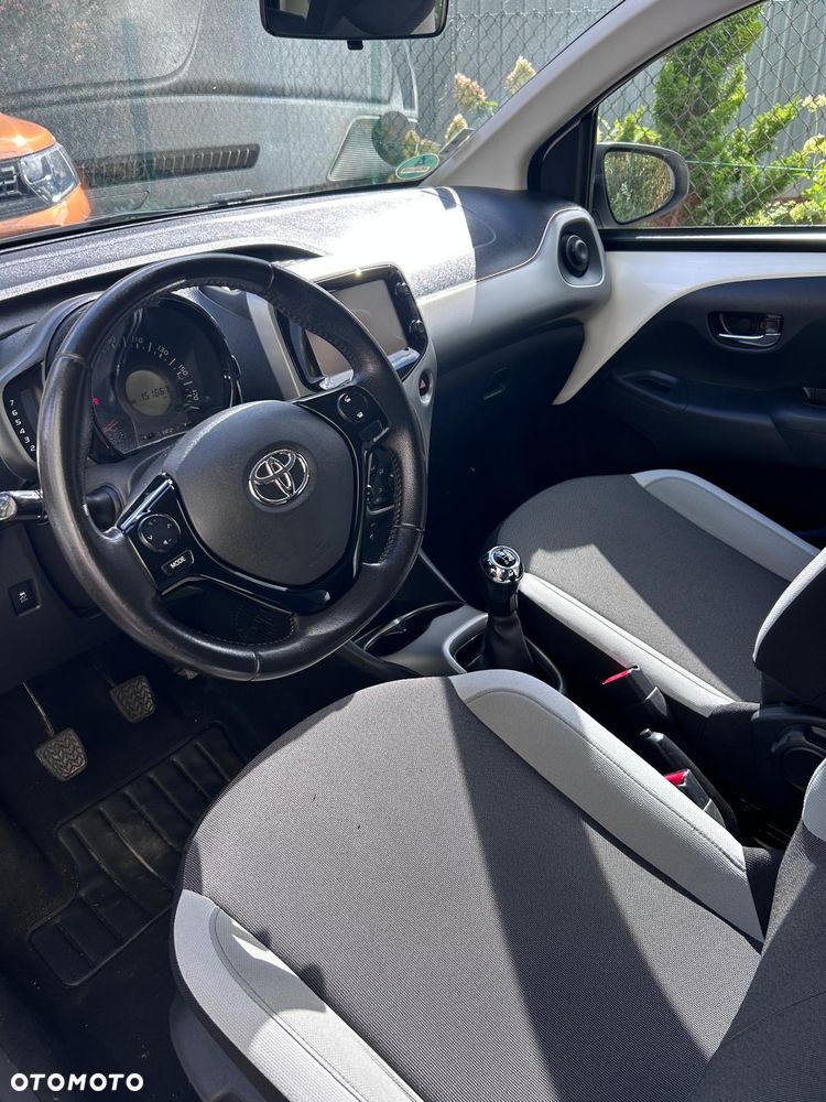 Toyota Aygo 1.0 VVT-i Sprint EU6 - 11