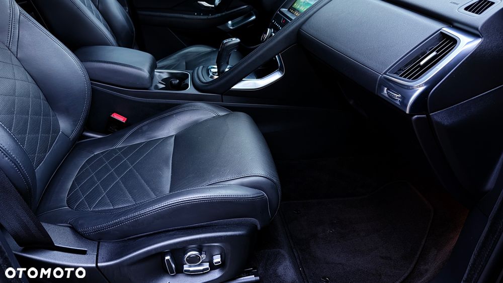 Jaguar E-Pace D240 AWD SE - 38