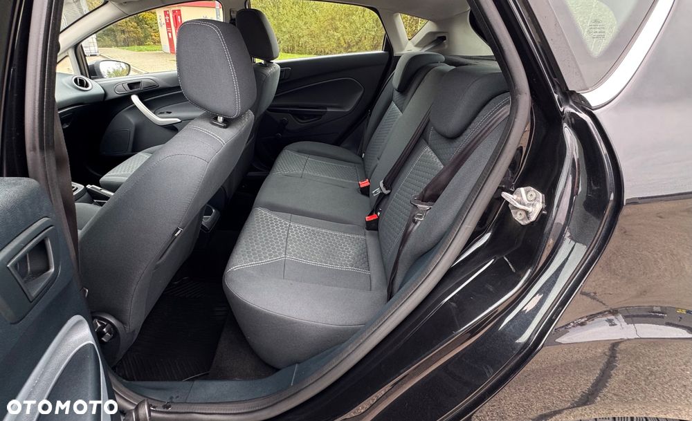 Ford Fiesta 1.25 Titanium - 21