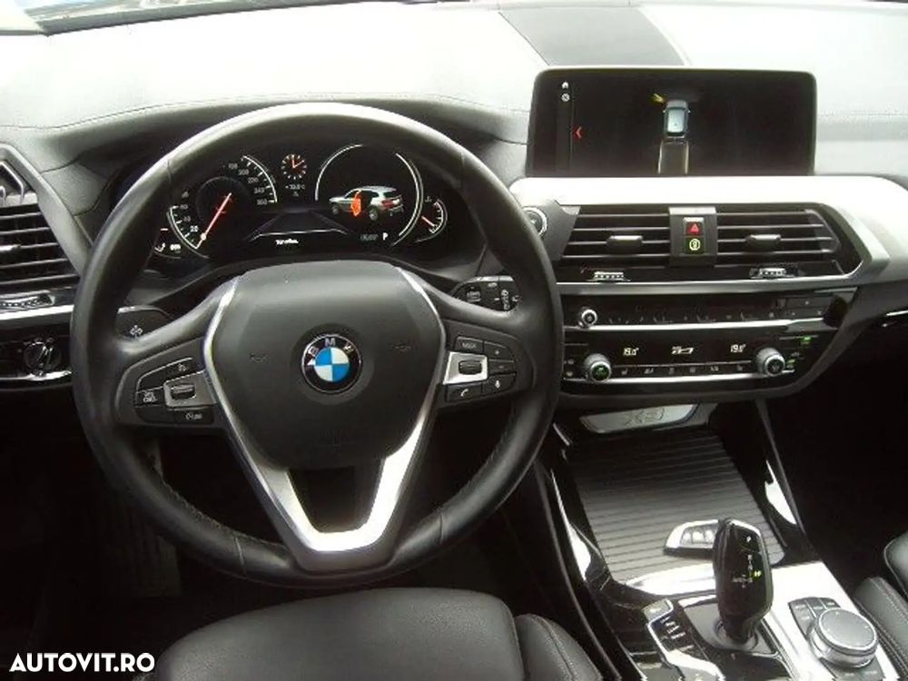 BMW X3 xDrive20d AT xLine - 6