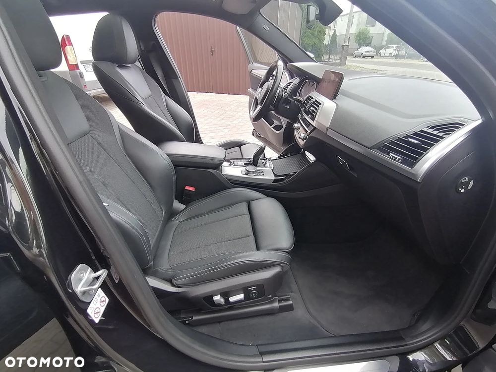 BMW X4 xDrive20d xLine sport - 28