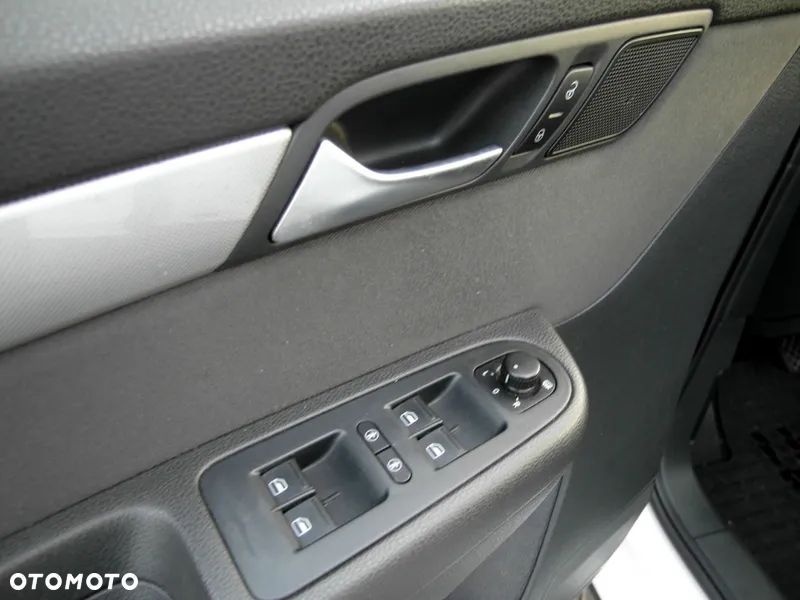 Volkswagen Sharan 2.0 TDI Comfortline - 27