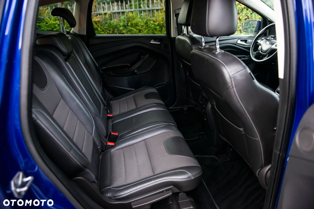 Ford Kuga 2.0 TDCi 4x4 Titanium - 36