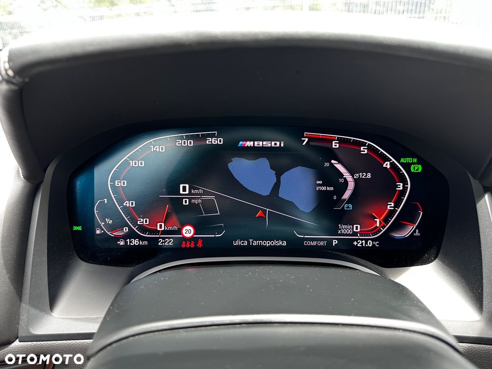 BMW Seria 8 - 23