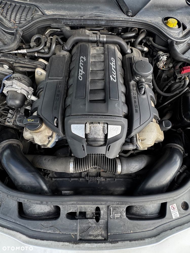 Porsche Panamera Turbo - 13