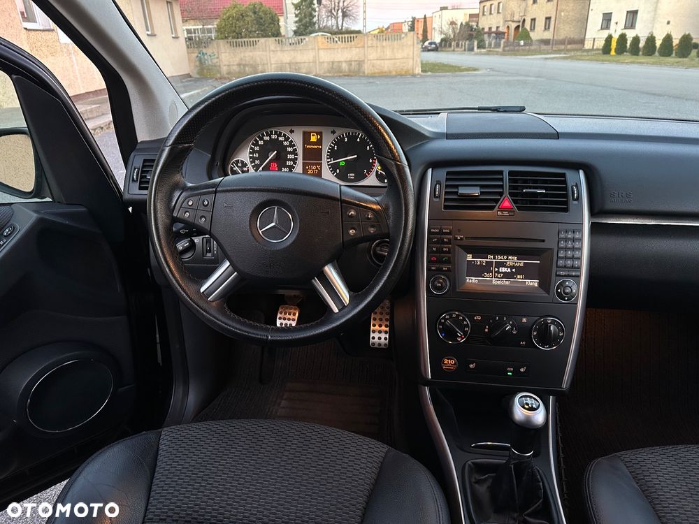 Mercedes-Benz Klasa B 150 BlueEffICIENCY - 19