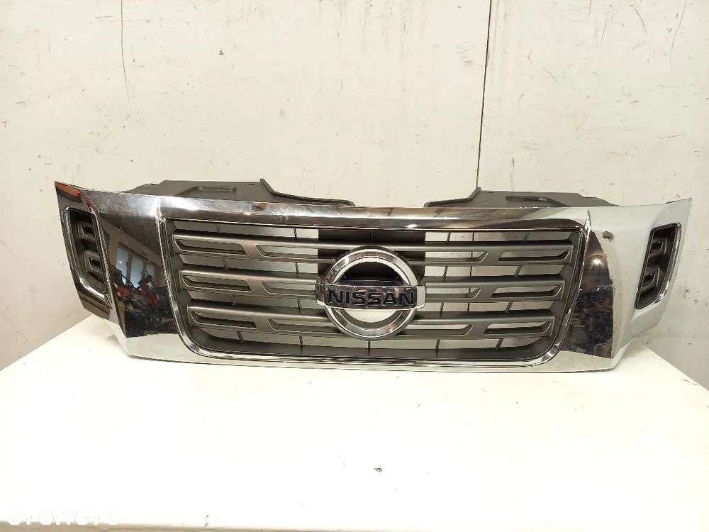 Nissan Navara NP300 grill atrapa chrom - 2
