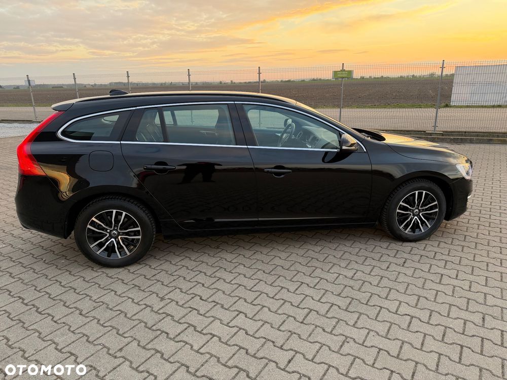 Volvo V60 D3 Geartronic Summum - 8