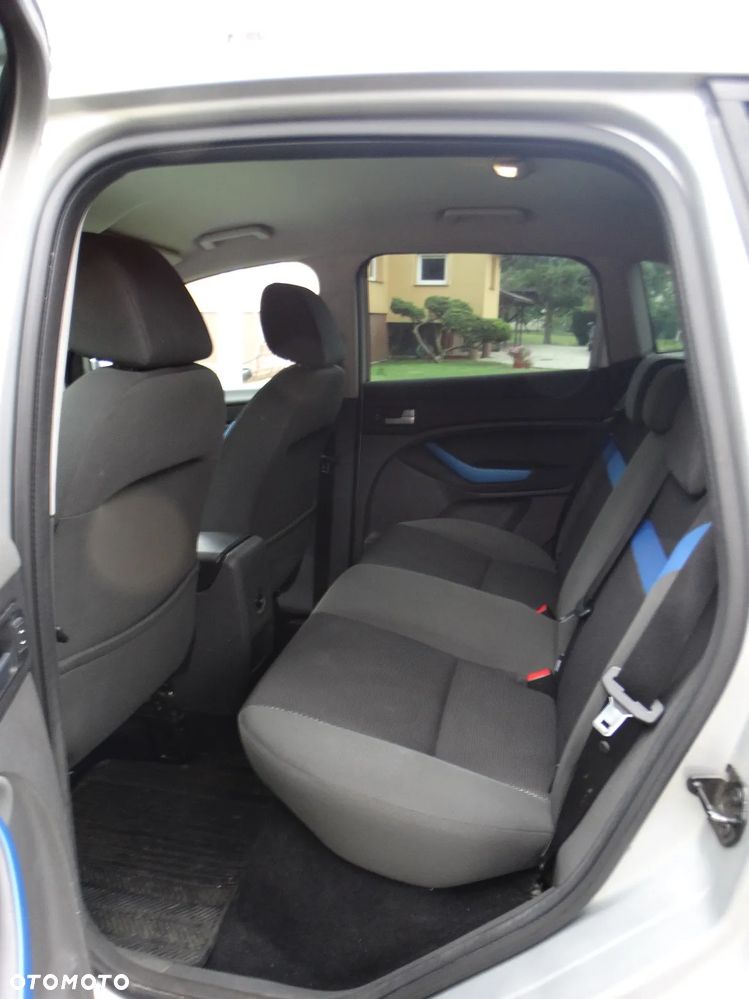 Ford Kuga 2.0 TDCi Titanium FWD - 15