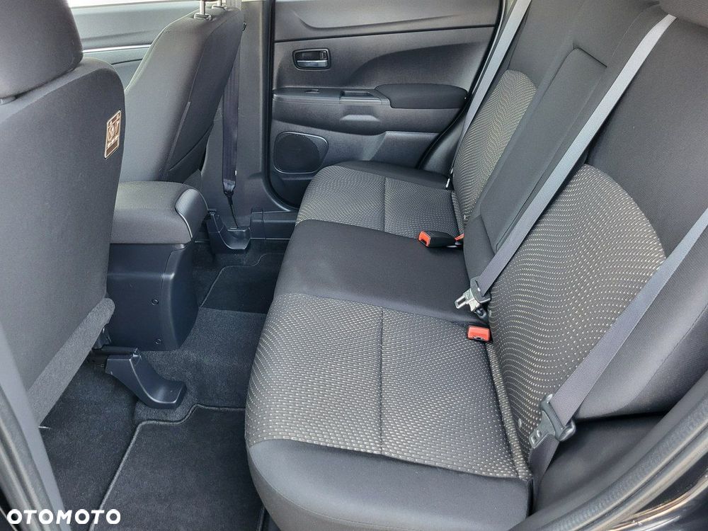 Mitsubishi ASX - 25