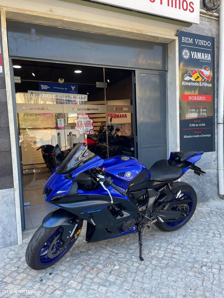 Yamaha R YZF-R7 - 4