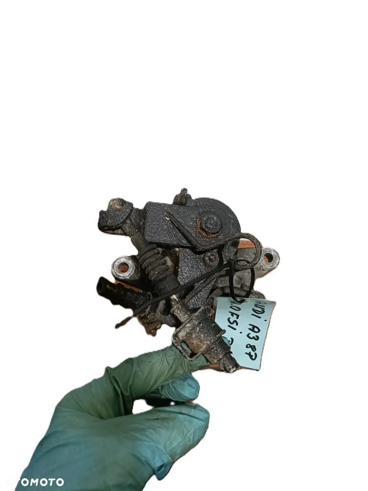 AUDI A3 8P 03-12 2,0 FSI zacisk hamulcowy prawy tył PT * - 2