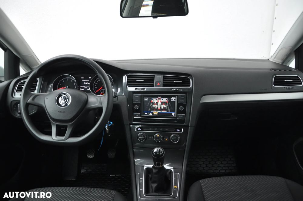 Volkswagen Golf 1.0 TSI Trendline - 12