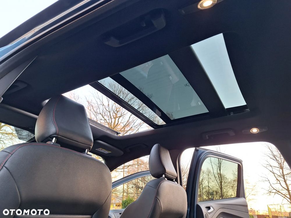 Ford Kuga 1.5 EcoBoost 2x4 ST-Line - 23