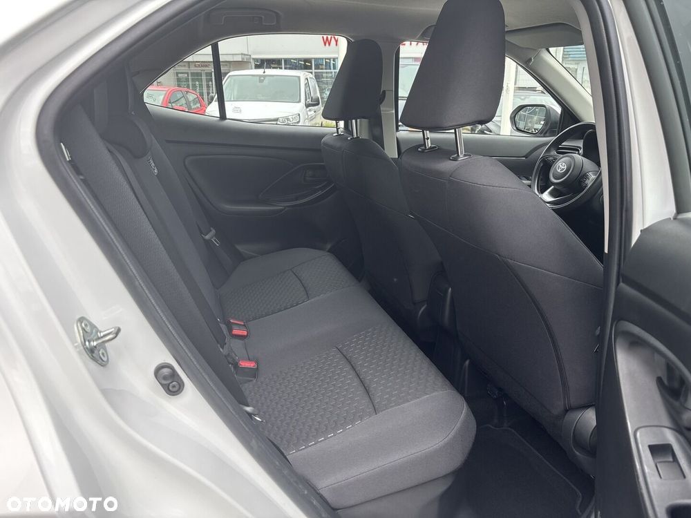 Toyota Yaris Cross Hybrid 1.5 Comfort - 16