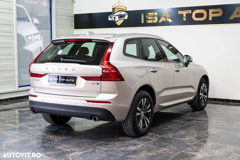 Volvo XC 60 B4 D AWD Geartronic Momentum - 32