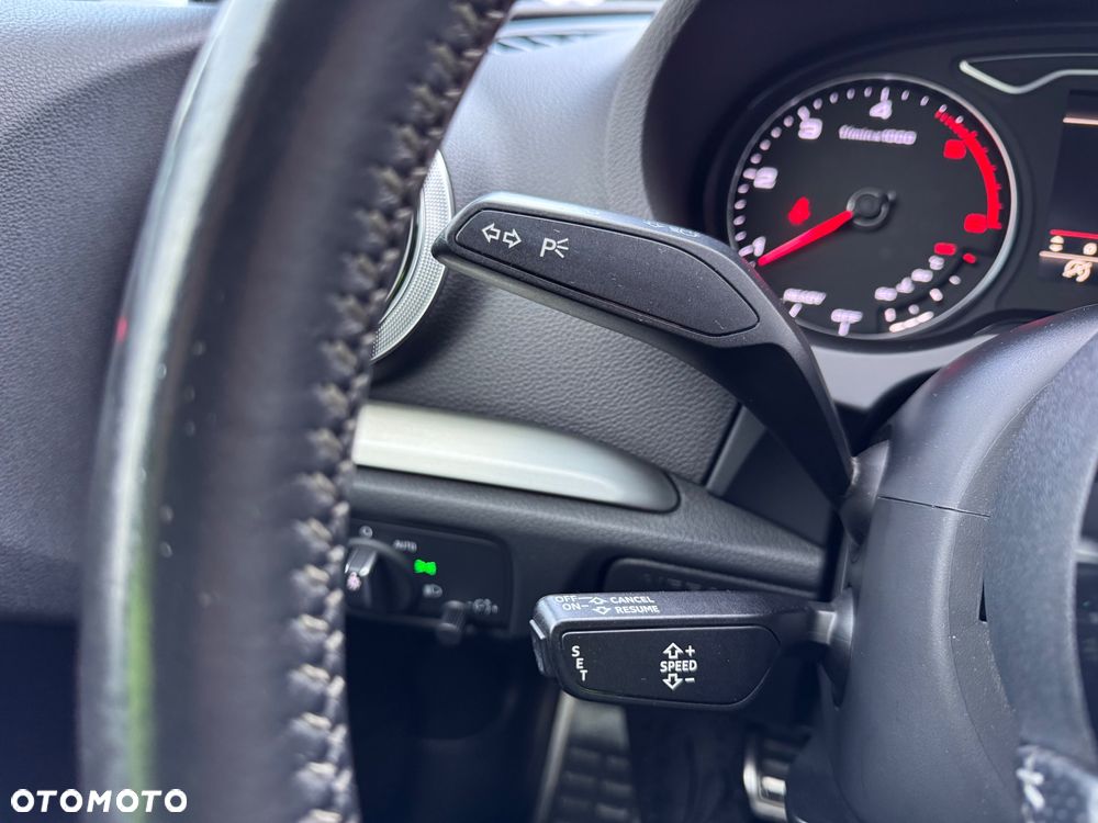 Audi A3 Sportback 2.0 TDI DPF quattro S line Sportpaket (plus) - 31