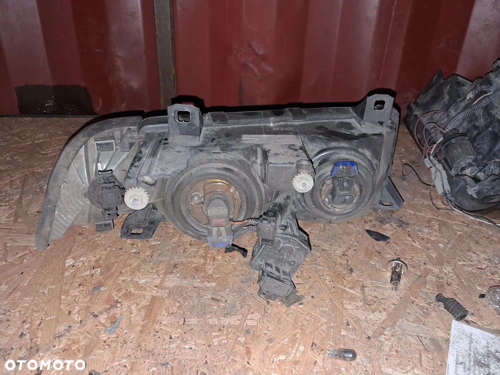 Reflektor LAMPA PRZÓD LEWY LEWA BMW E36 - 2
