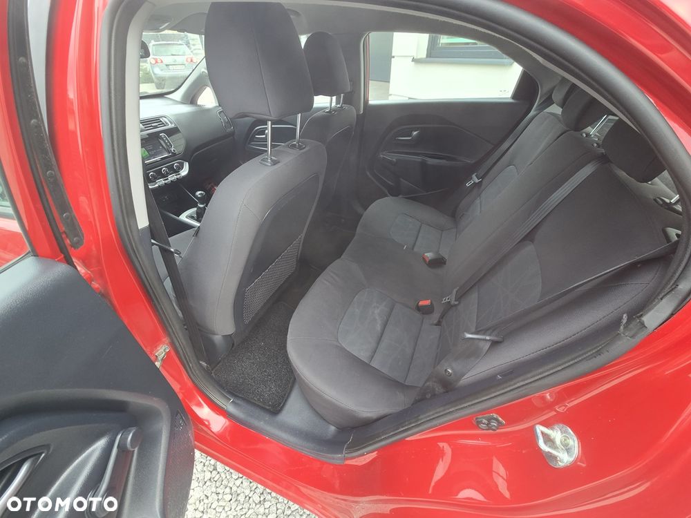 Kia Rio 1.2 Attract - 11