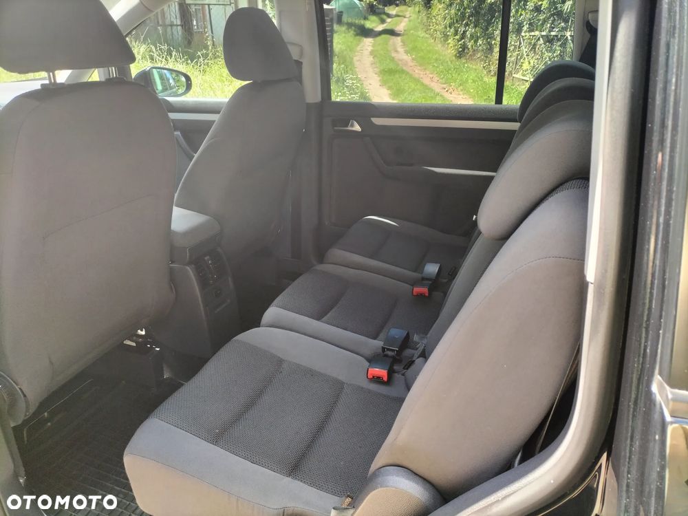 Volkswagen Touran 1.6 TDI DPF Comfortline Perfectline - 4