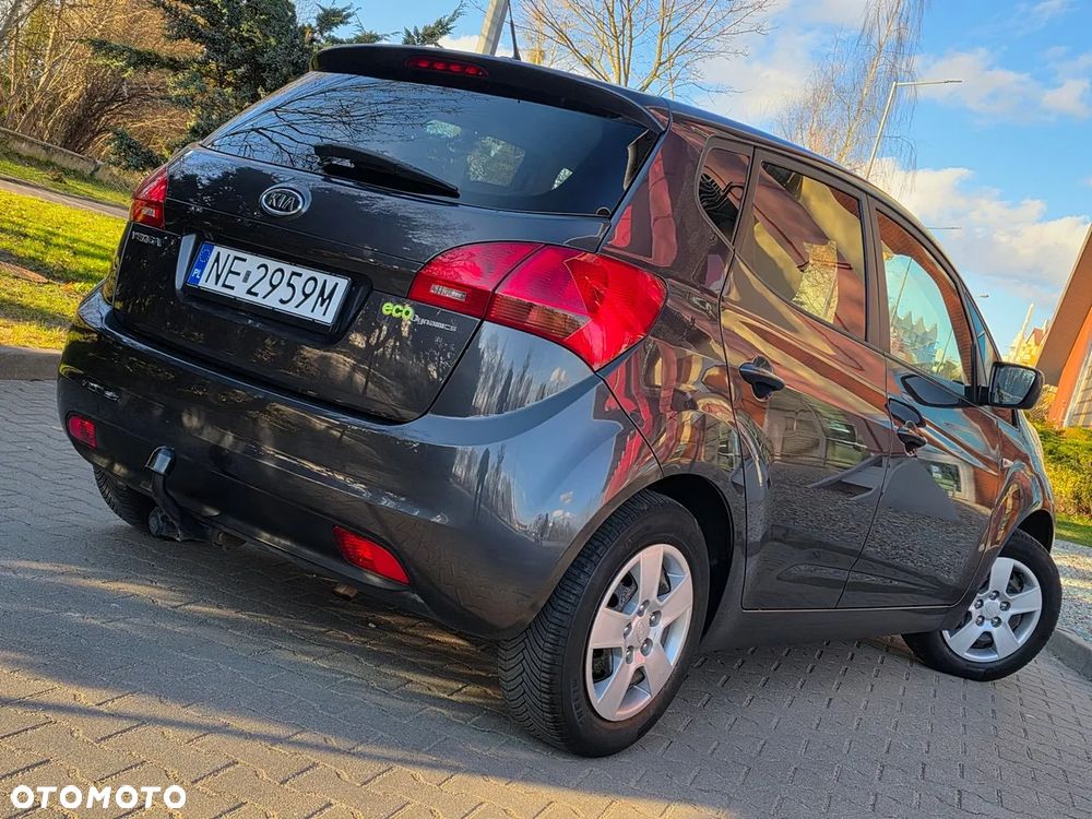 Kia Venga 1.4 CVVT Black Collection - 3