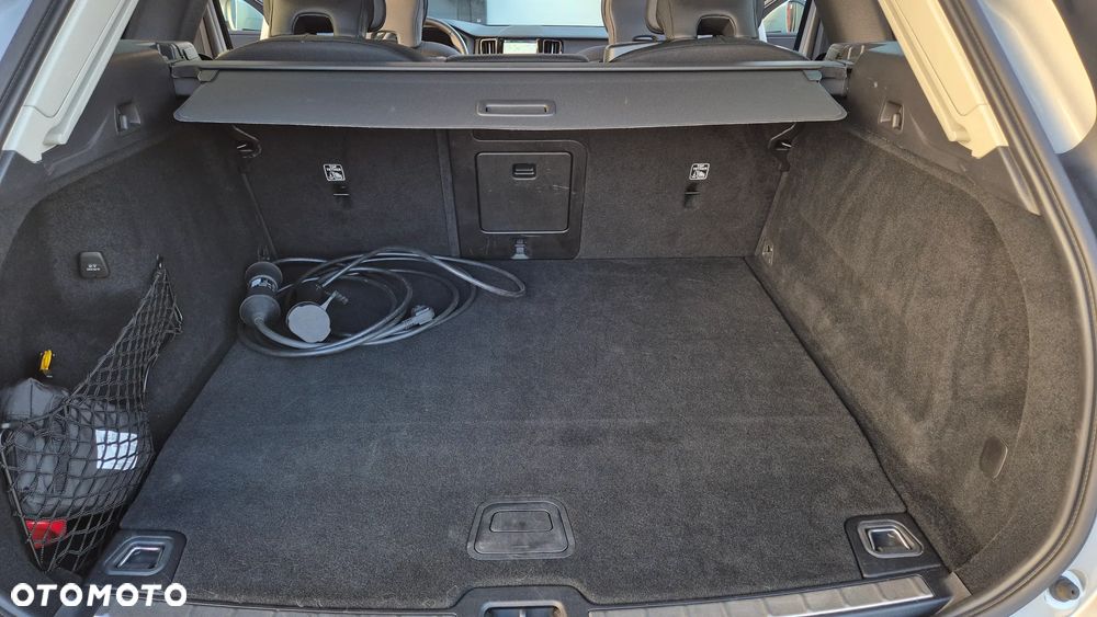Volvo XC 60 T6 Plug-In Hybrid AWD Core - 29