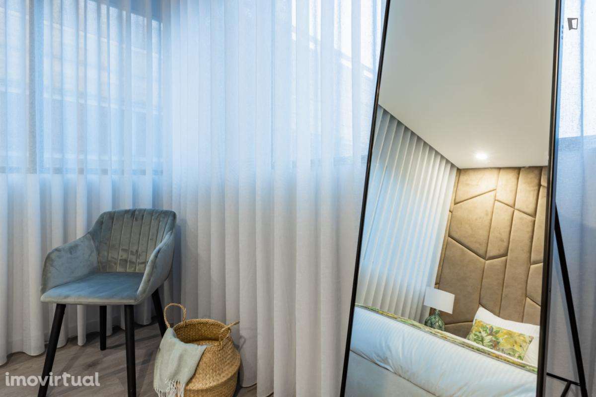 Apartamento com 1 quartos - localizado em Ramalde Porto - Grande imagem: 5/27