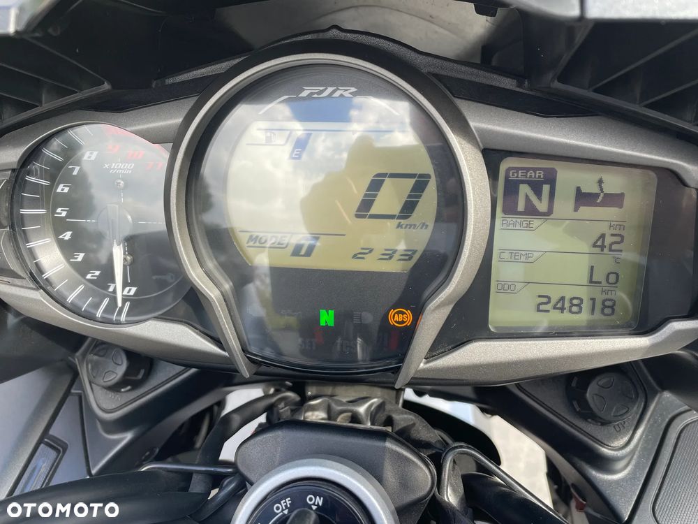 Yamaha FJR - 10