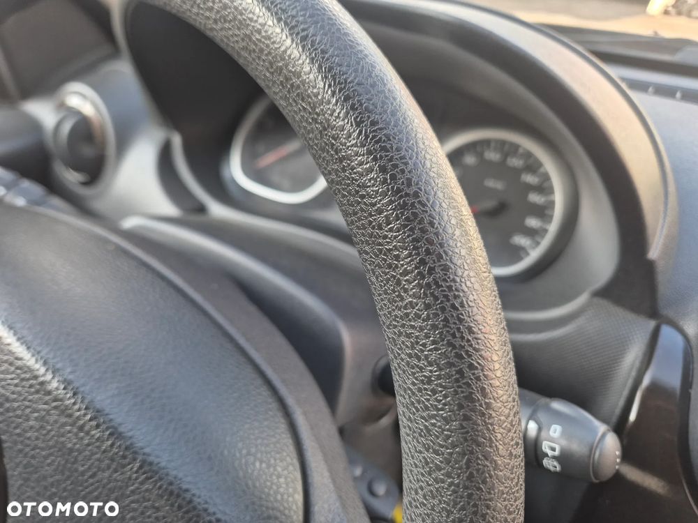 Dacia Duster 1.6 16V 4x4 Laureate - 10