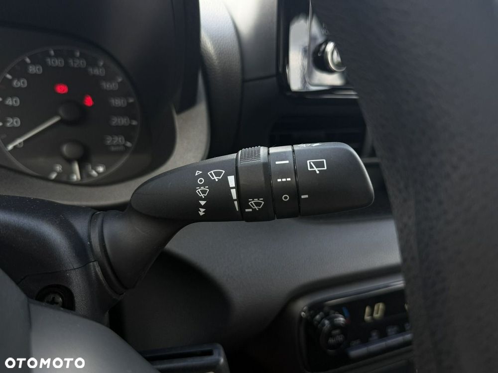 Toyota Yaris Hybrid 1.5 Comfort - 18