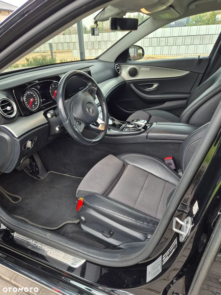 Mercedes-Benz Klasa E - 15