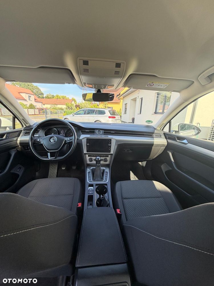 Volkswagen Passat 2.0 TDI (BlueMotion Technology) Comfortline - 10